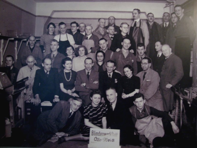 Arbejdere på Otto Weidts blindeværksted i 1941