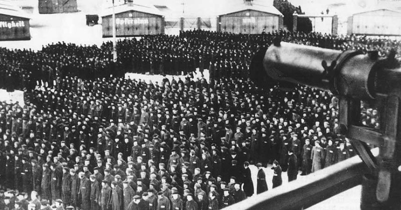 Fanger i Sachsenhausen p� appelpladsen